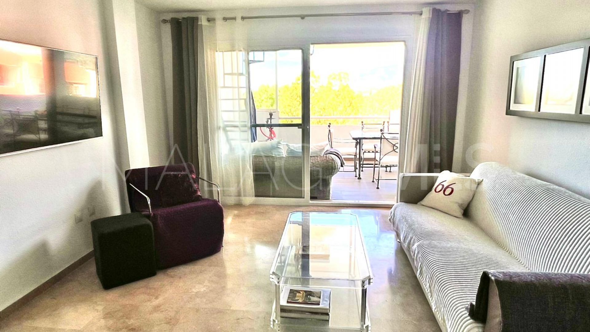 Ático a la venta in Estepona