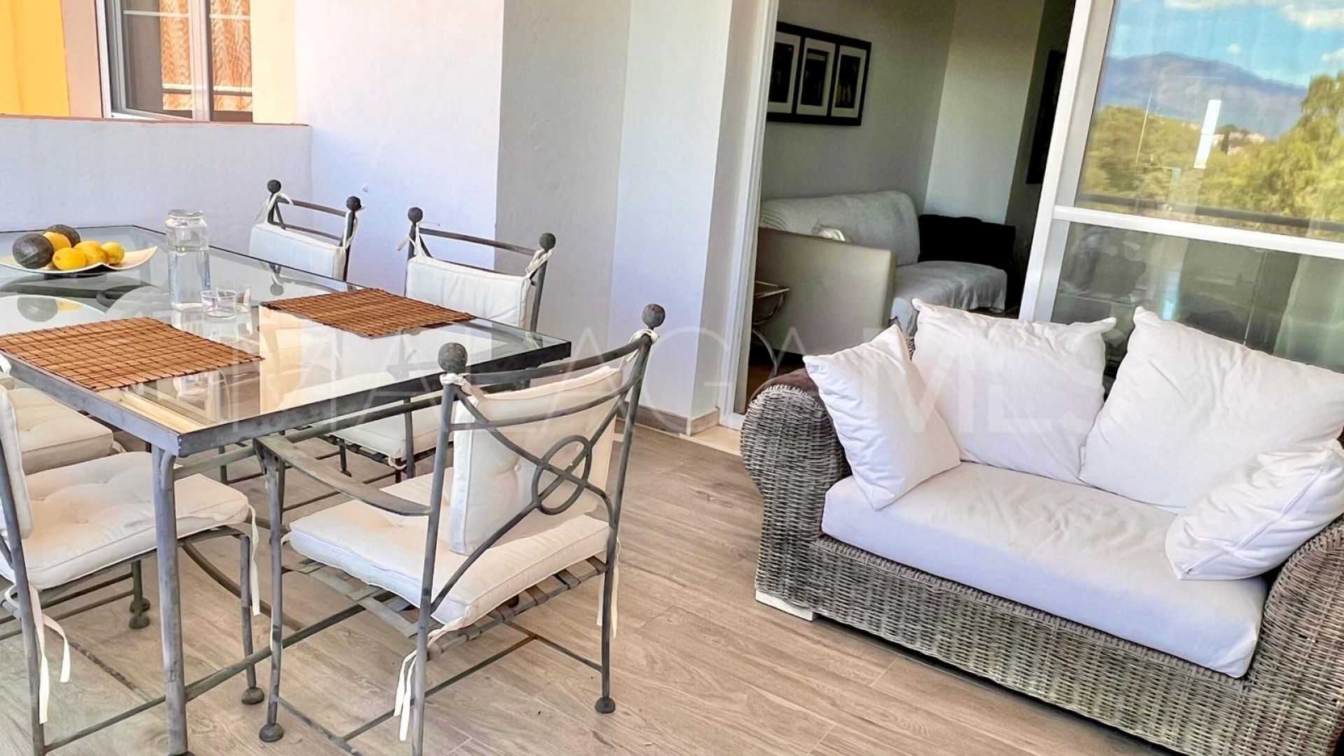 Ático a la venta in Estepona