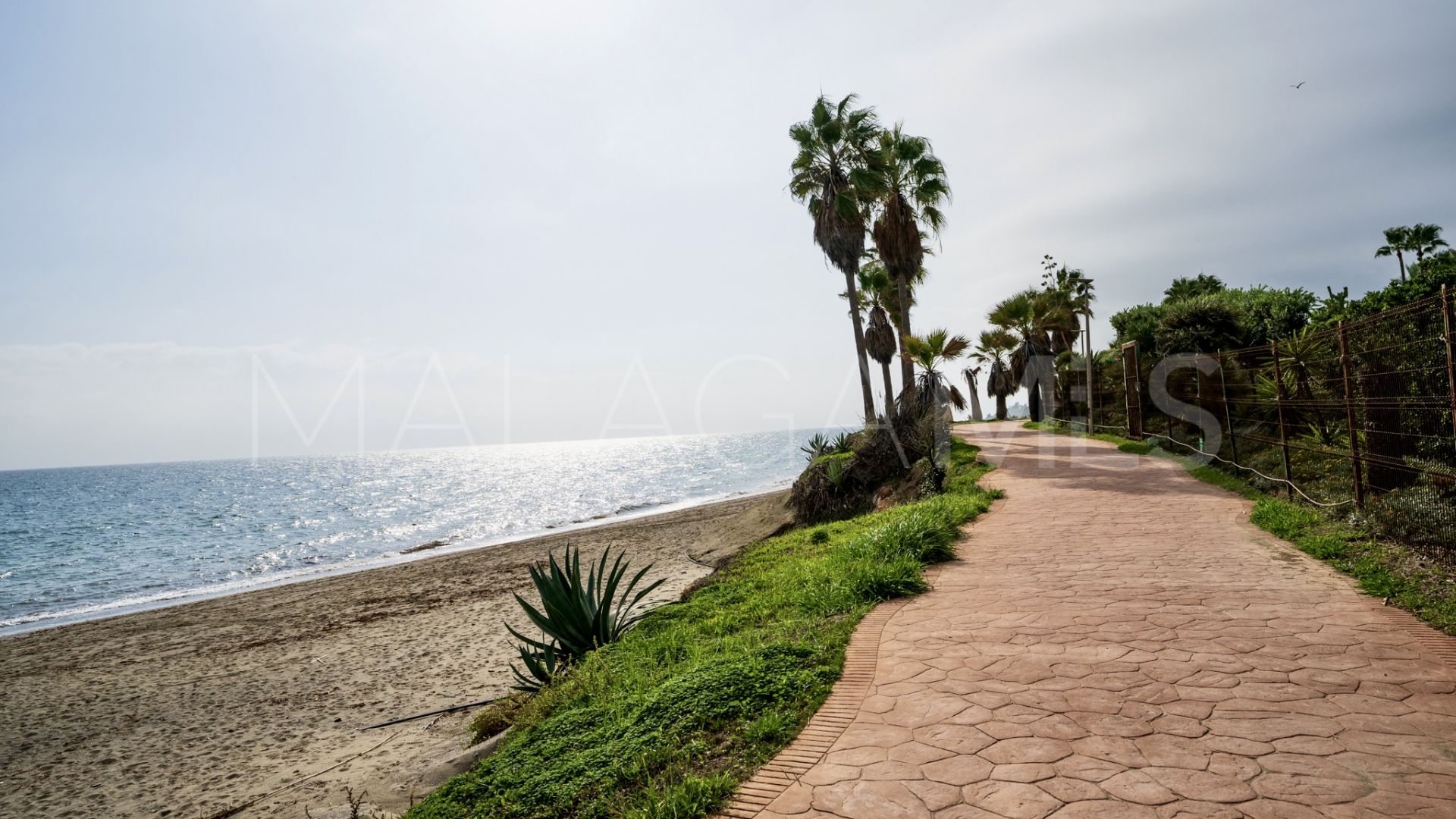 Apartment for sale in Estepona with 1 bedroom