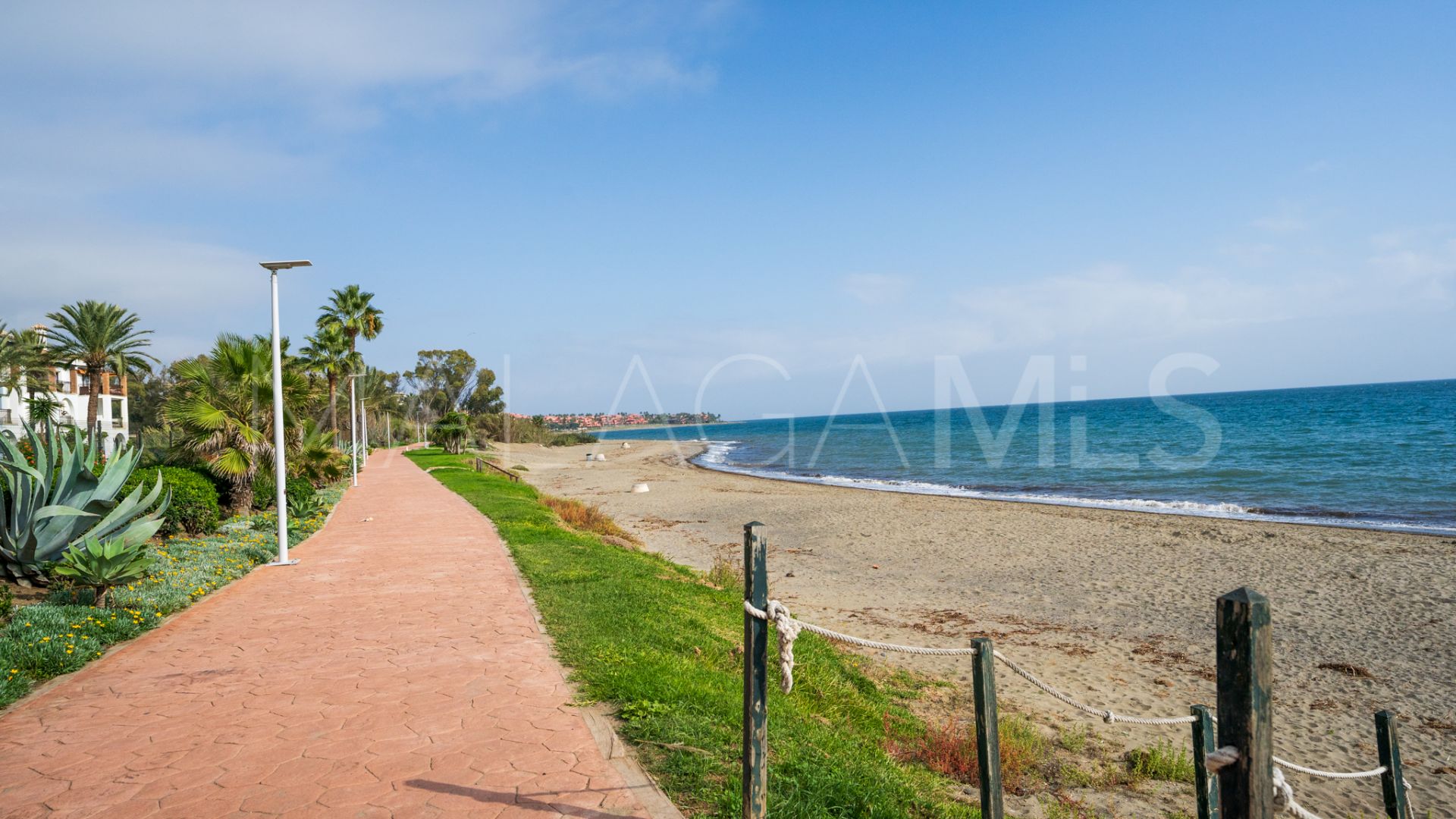 Apartment for sale in Estepona with 1 bedroom