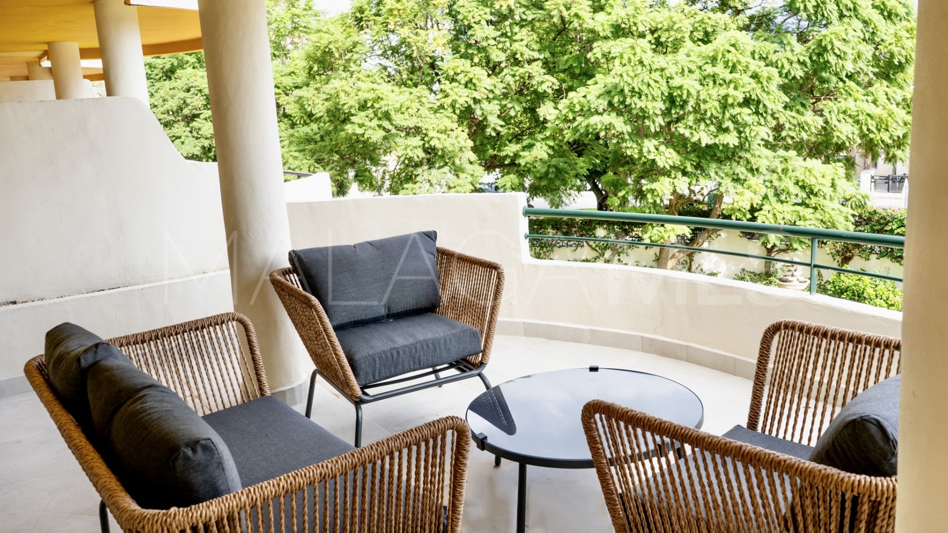 Buy apartamento in Nueva Andalucia