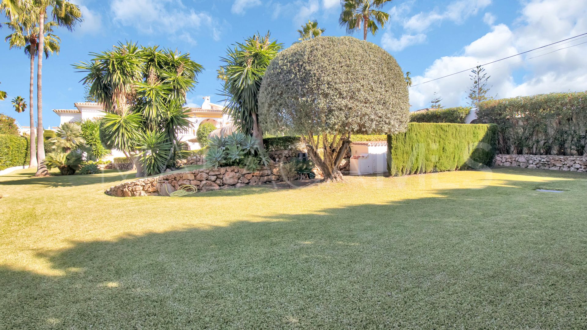 Villa for sale in San Pedro de Alcantara