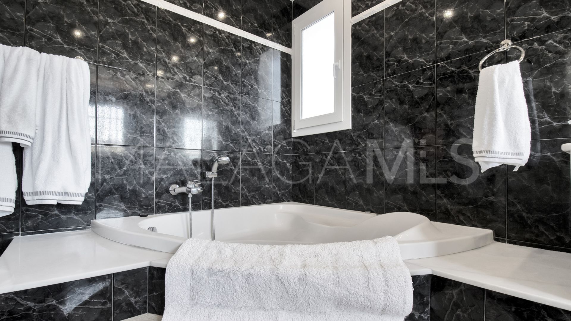 Villa for sale in San Pedro de Alcantara