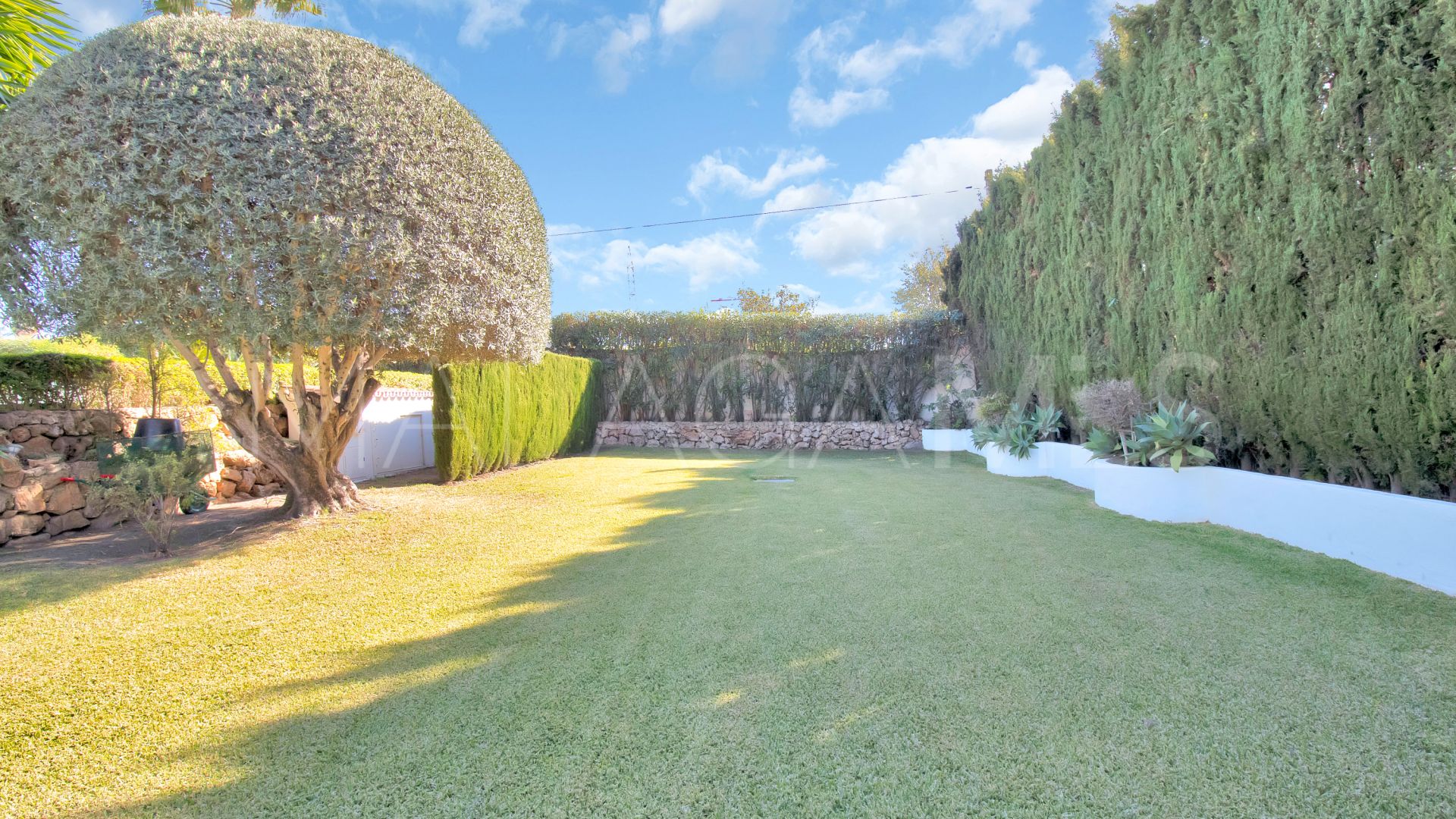 Villa for sale in San Pedro de Alcantara