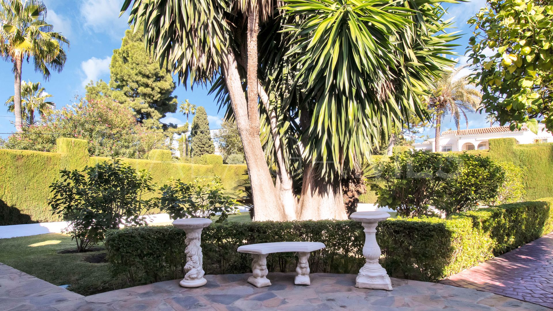 Villa for sale in San Pedro de Alcantara
