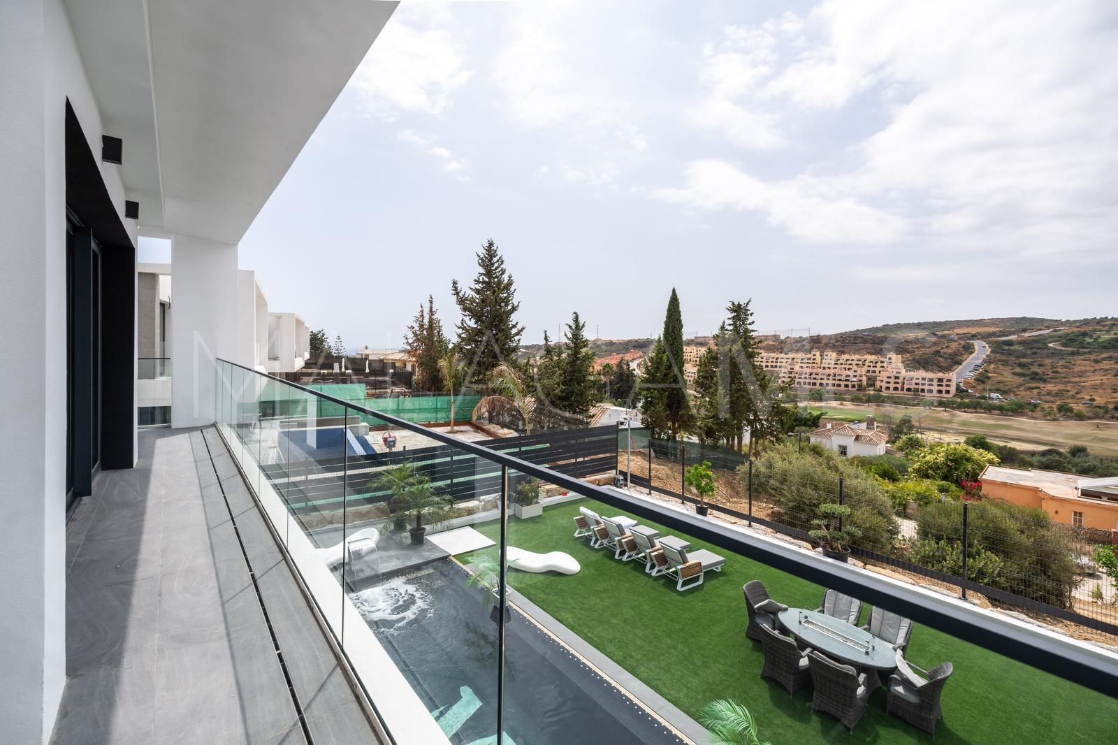 Villa for sale in Estepona