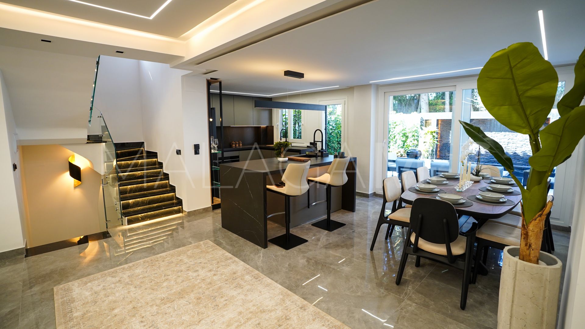 Se vende villa with 4 bedrooms in Marbella