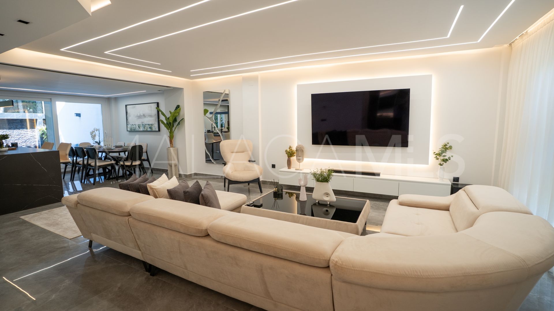 Se vende villa with 4 bedrooms in Marbella