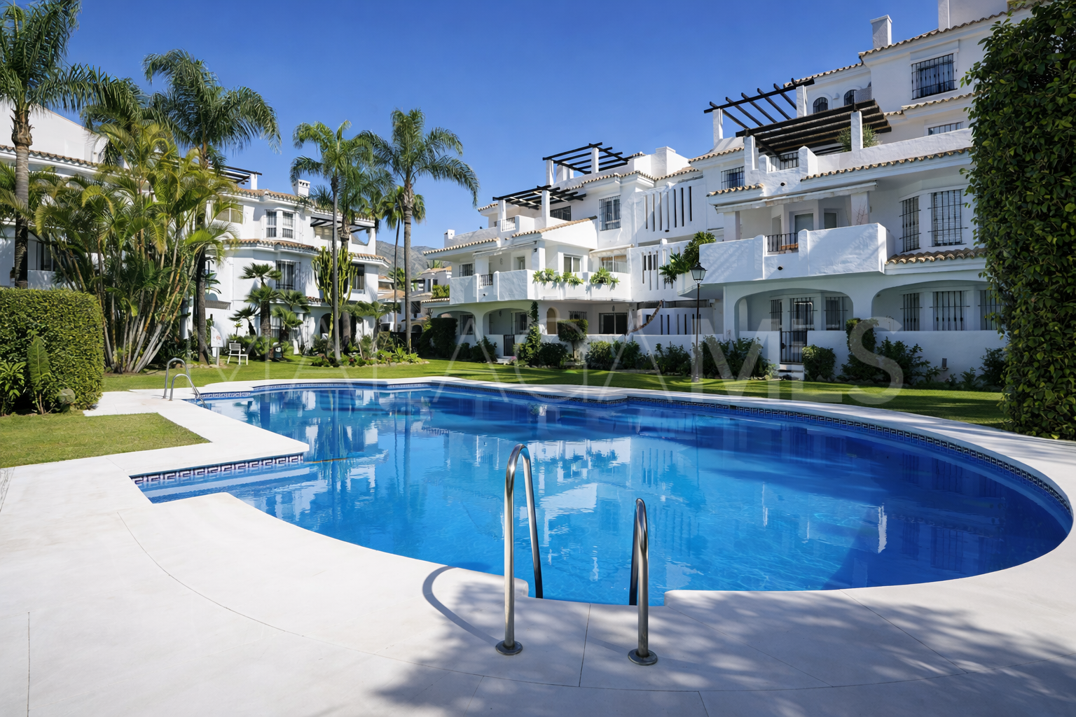 Se vende villa with 4 bedrooms in Marbella