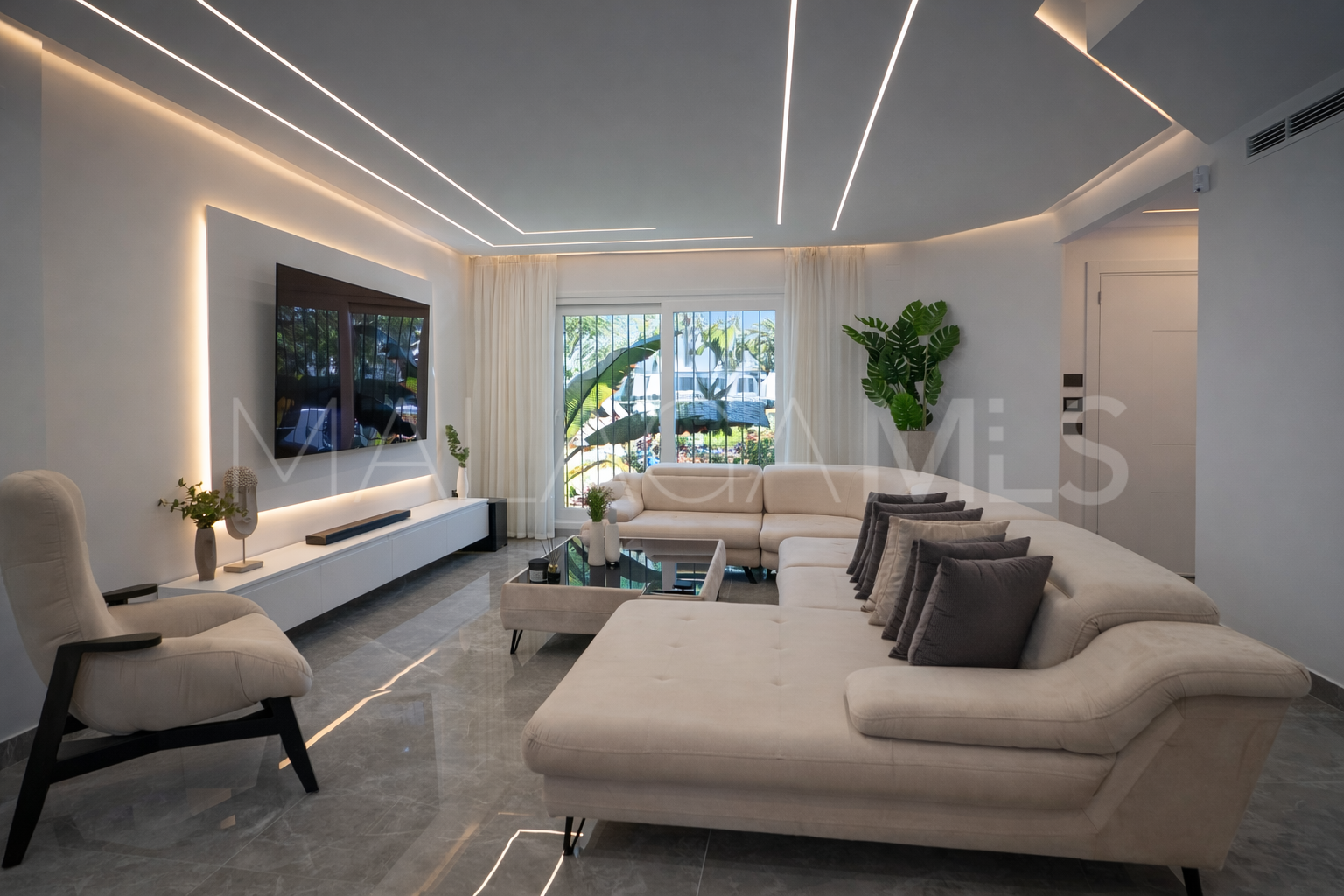 Se vende villa with 4 bedrooms in Marbella