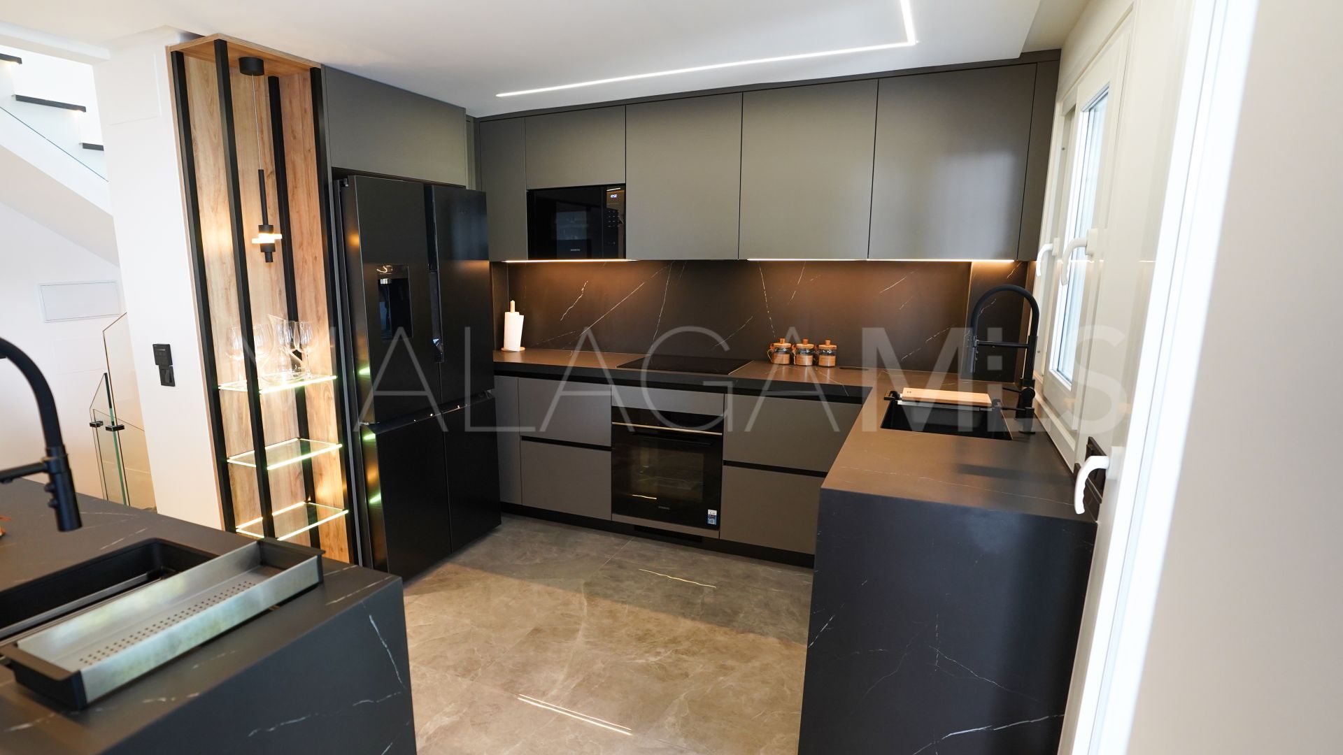 Se vende villa with 4 bedrooms in Marbella