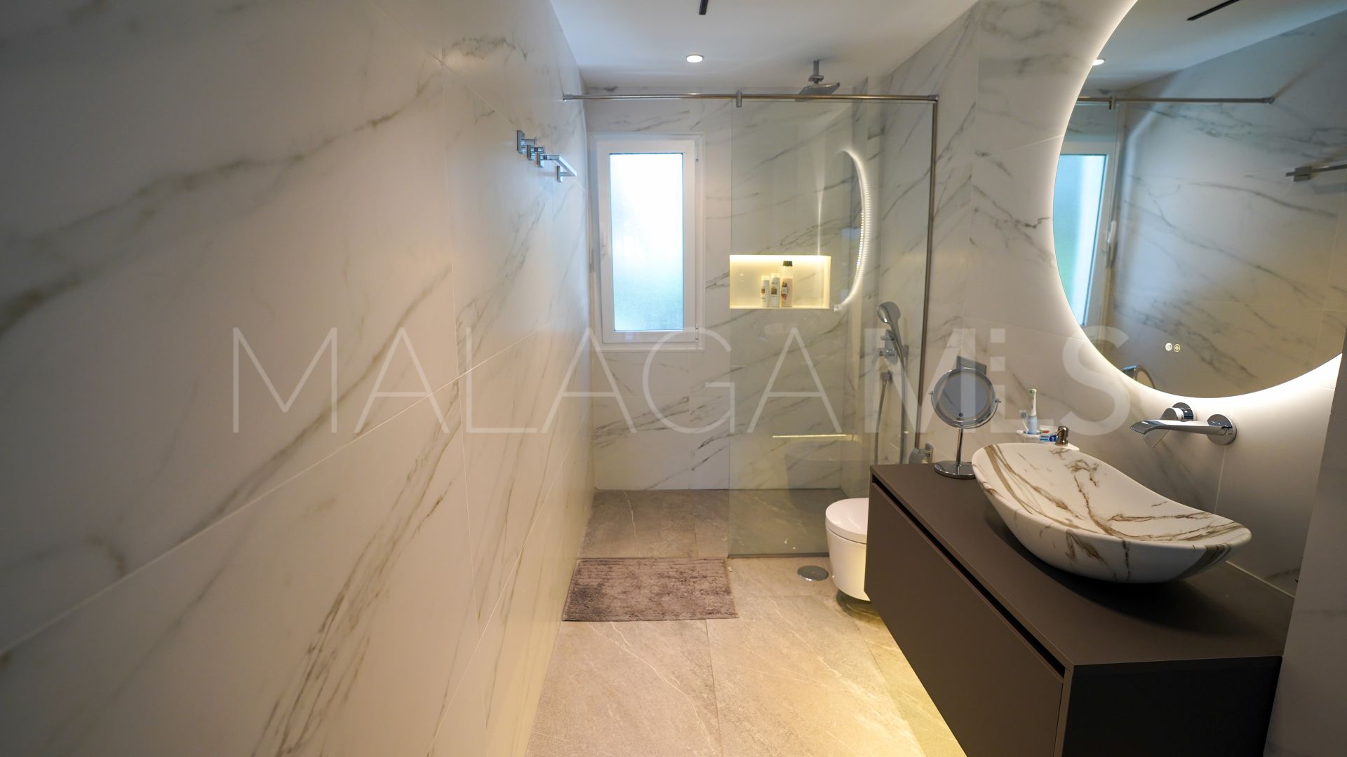 Se vende villa with 4 bedrooms in Marbella