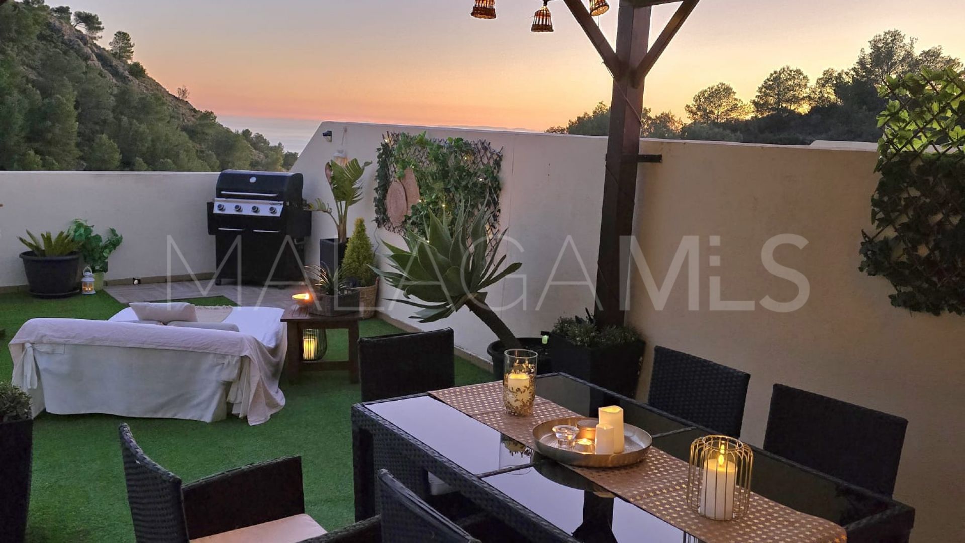 Tvåvåningslägenhet for sale in Mijas