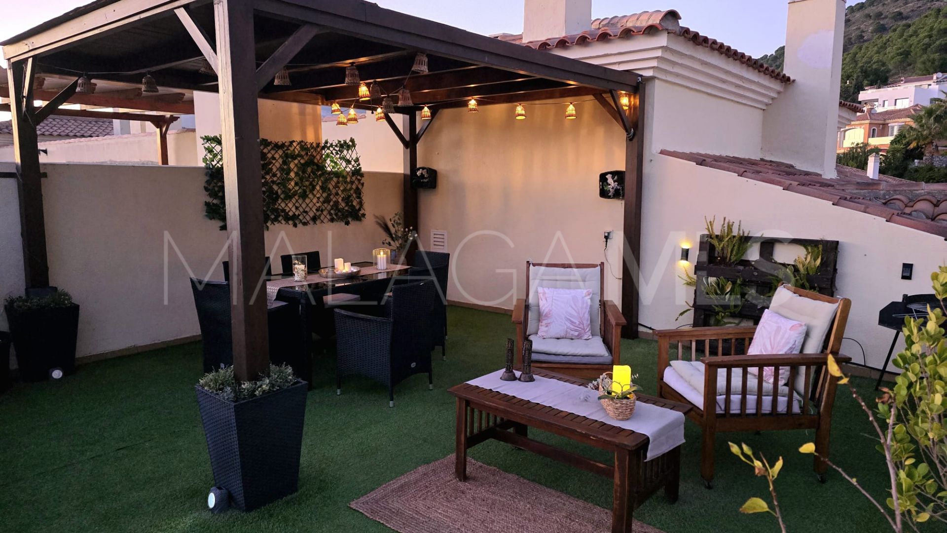 Tvåvåningslägenhet for sale in Mijas