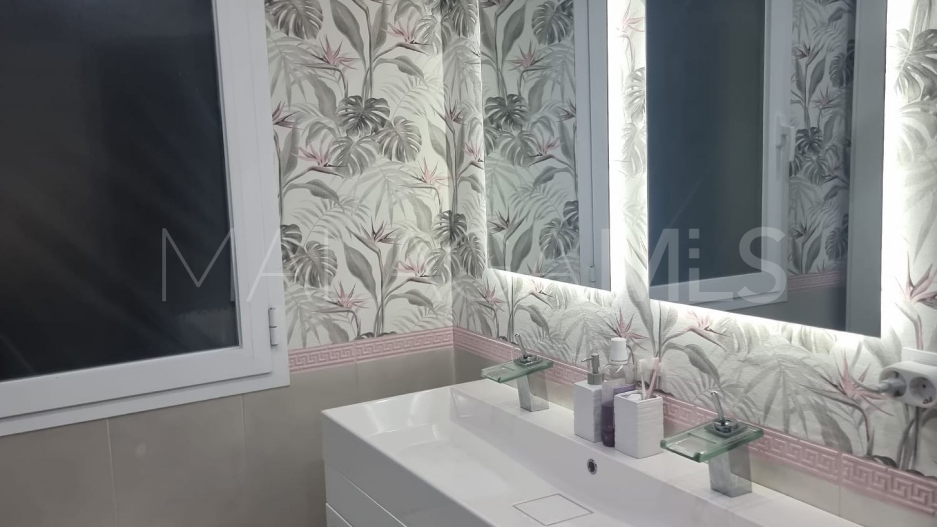 Tvåvåningslägenhet for sale in Mijas