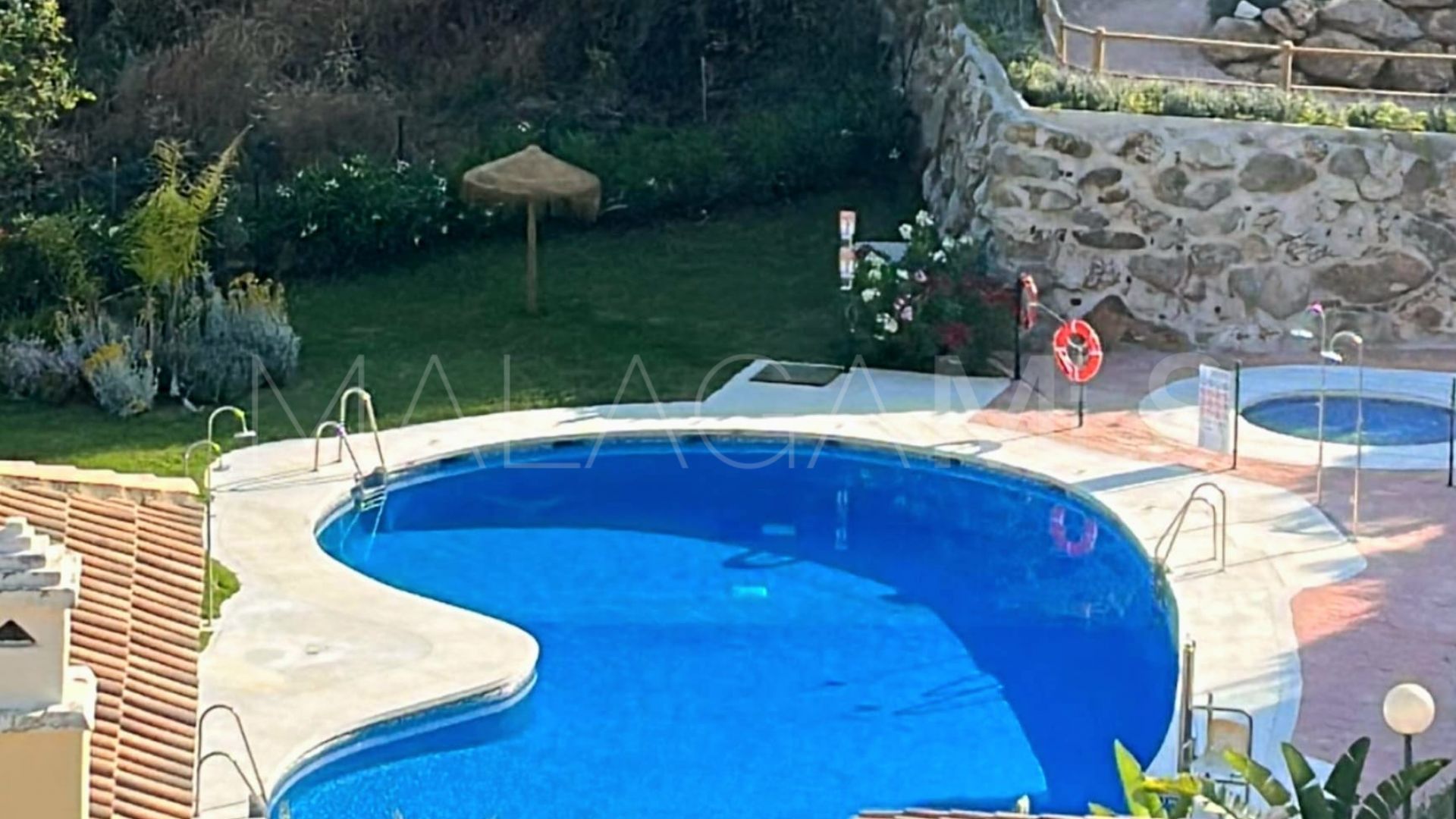 Tvåvåningslägenhet for sale in Mijas