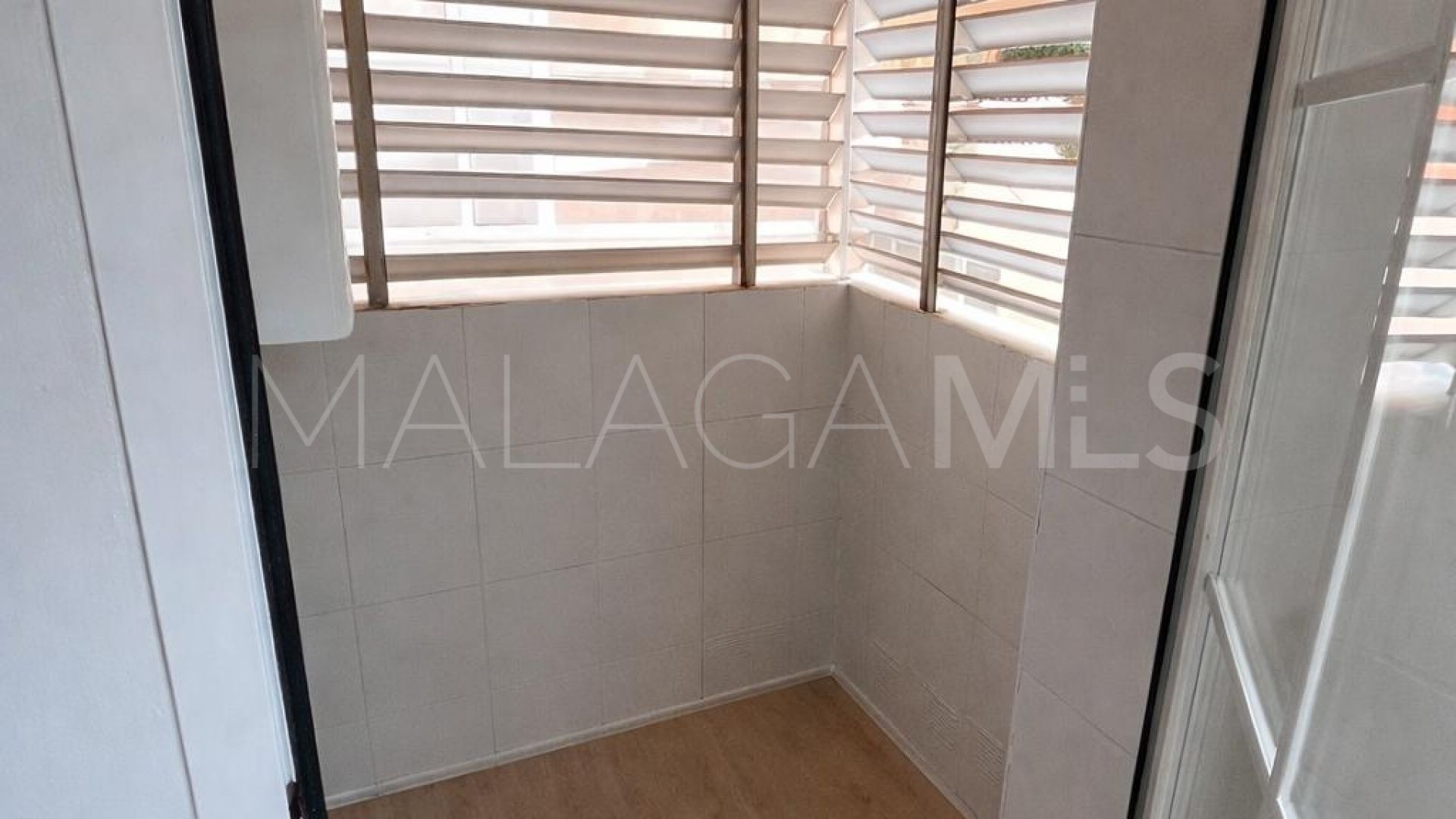 Se vende apartamento in Estepona with 3 bedrooms