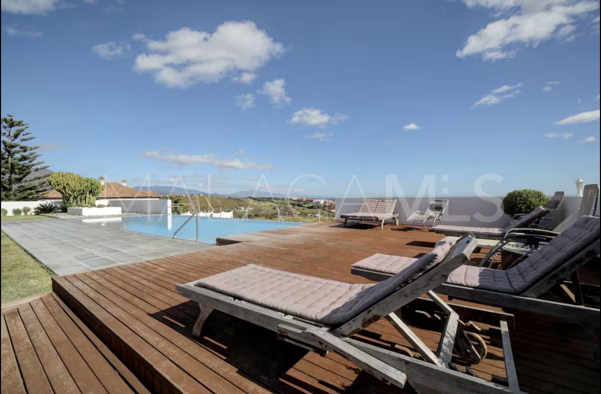 Villa for sale in Manilva