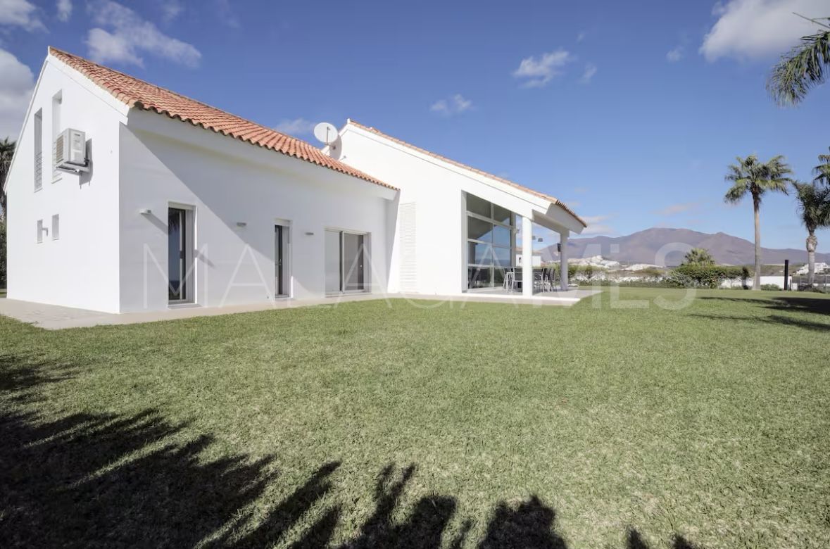 Villa for sale in Manilva
