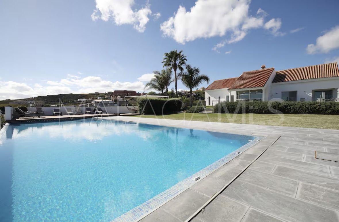 Villa for sale in Manilva