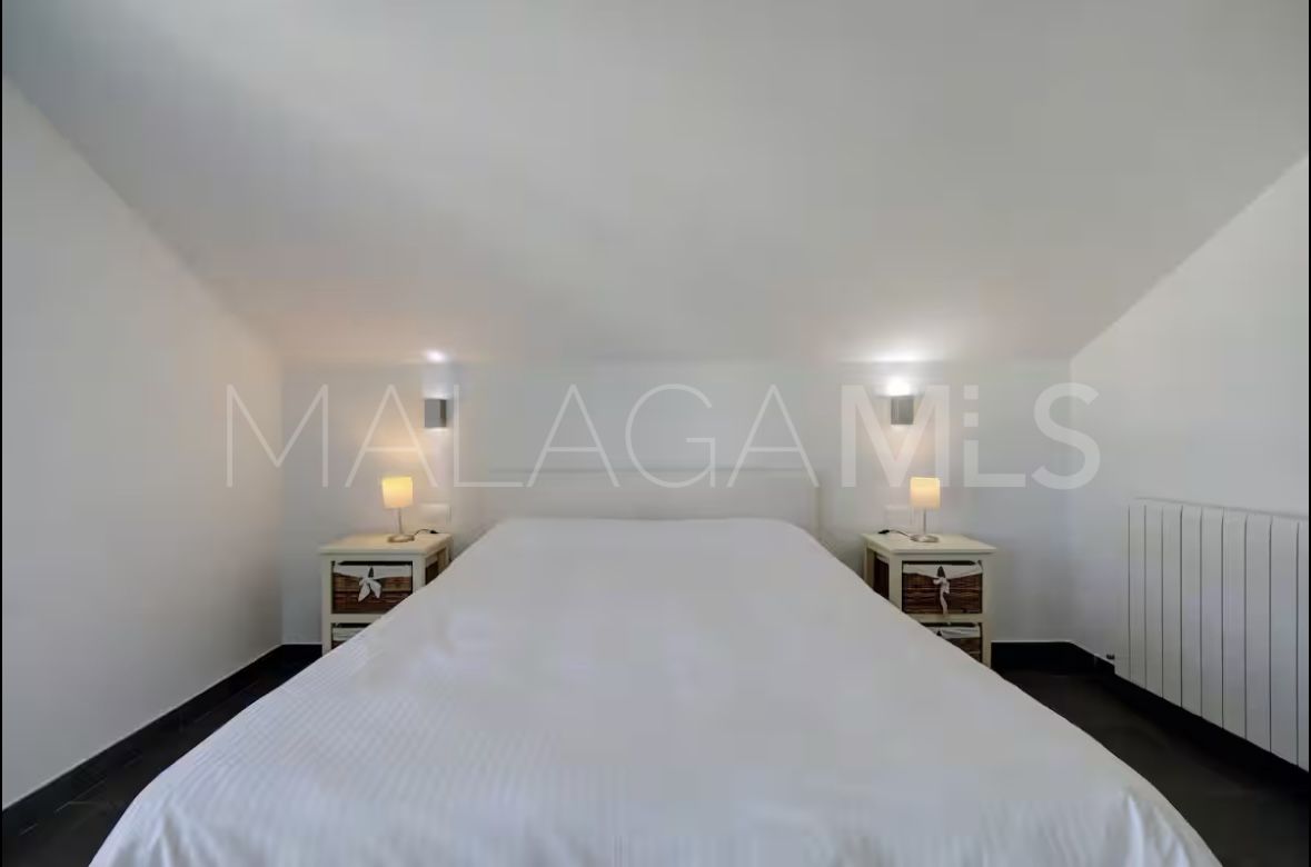 Villa for sale in Manilva