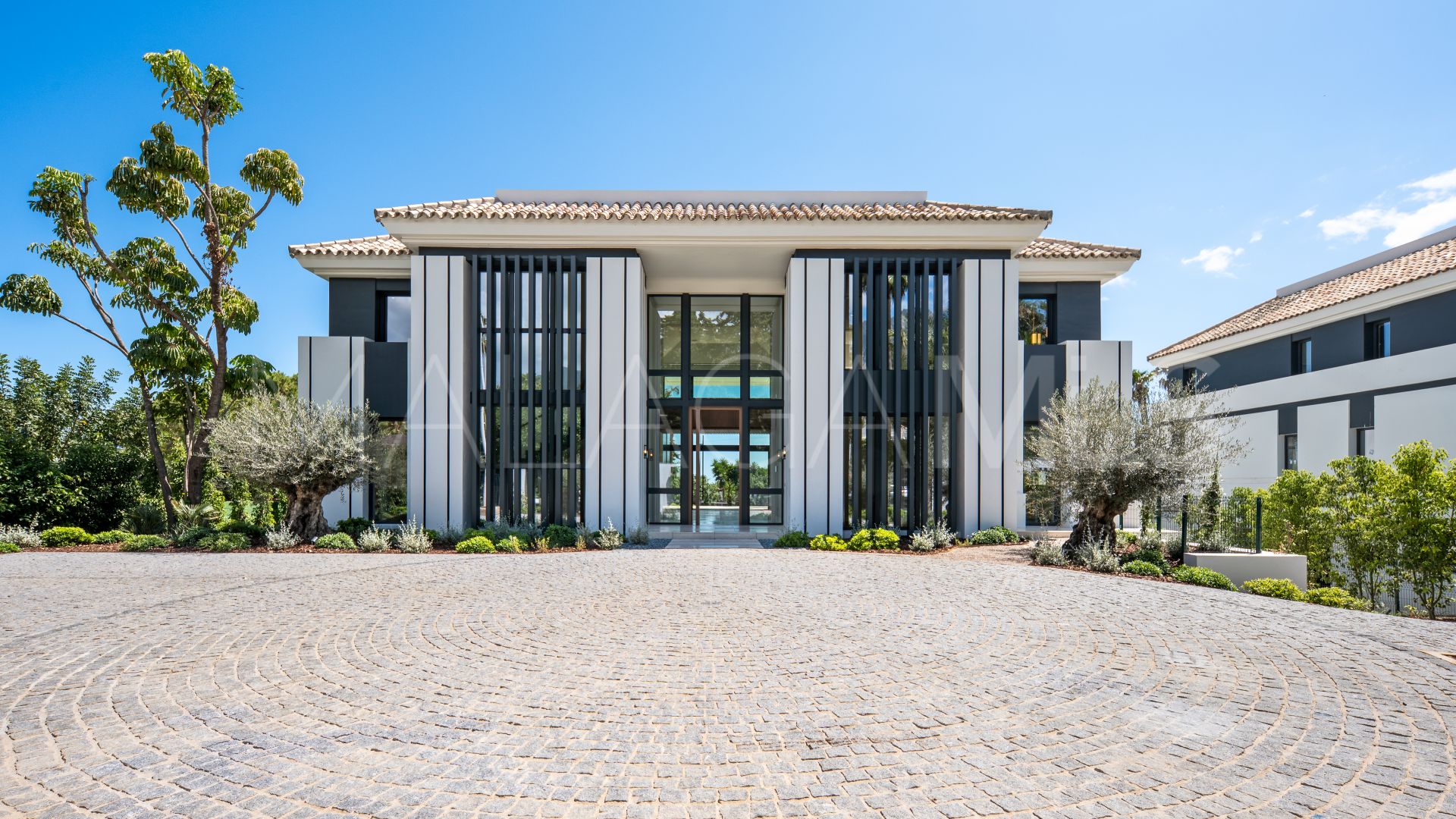 Villa for sale in Marbella