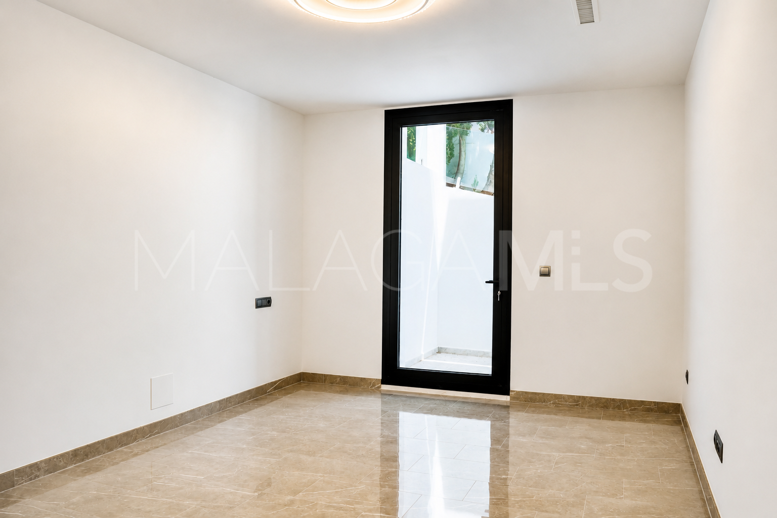 Villa for sale in Marbella