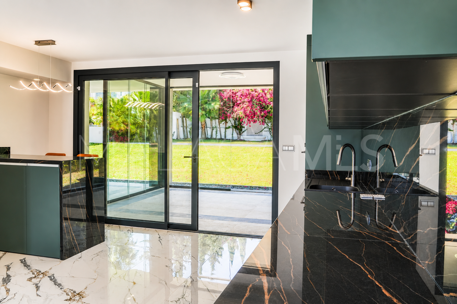 Villa for sale in Marbella