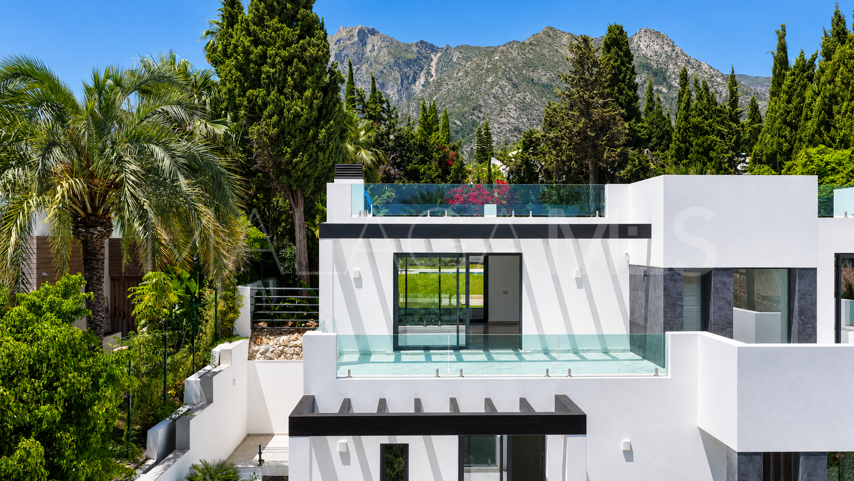 Villa for sale in Marbella