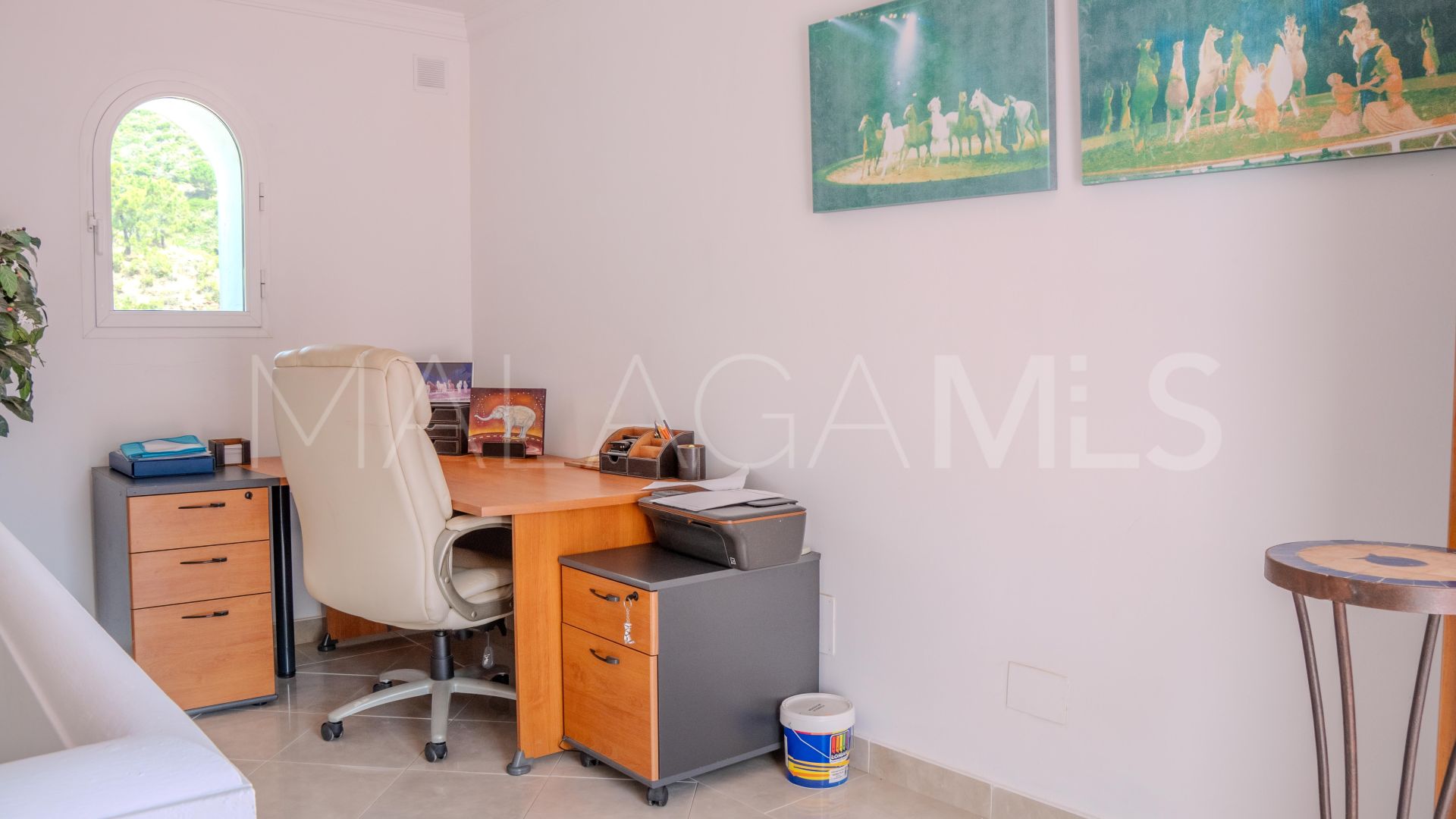 Villa for sale in Benahavis