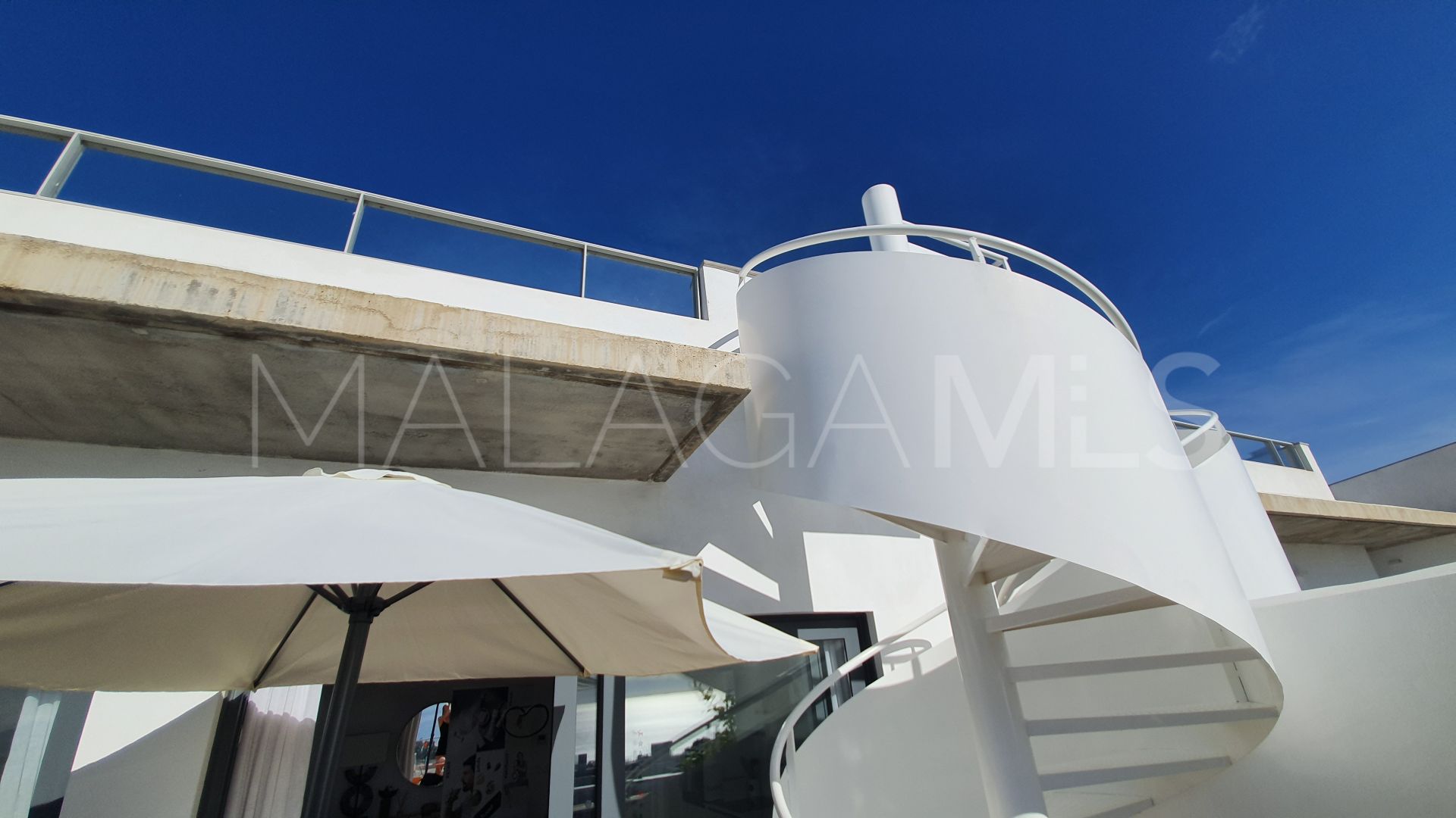 Atico for sale with 2 bedrooms in Manilva