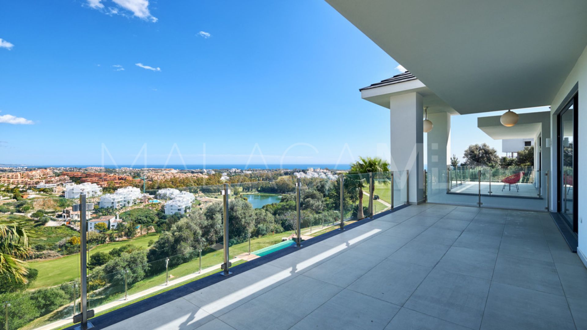 Villa for sale in Benahavis
