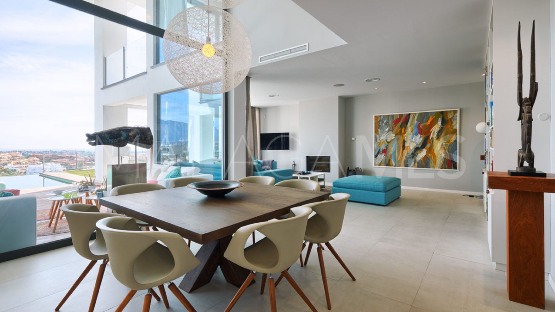 Villa for sale in Benahavis