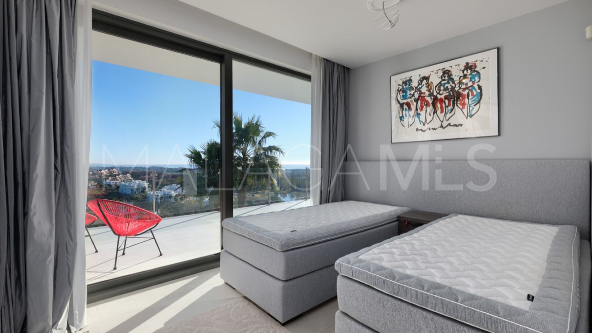 Villa for sale in Benahavis