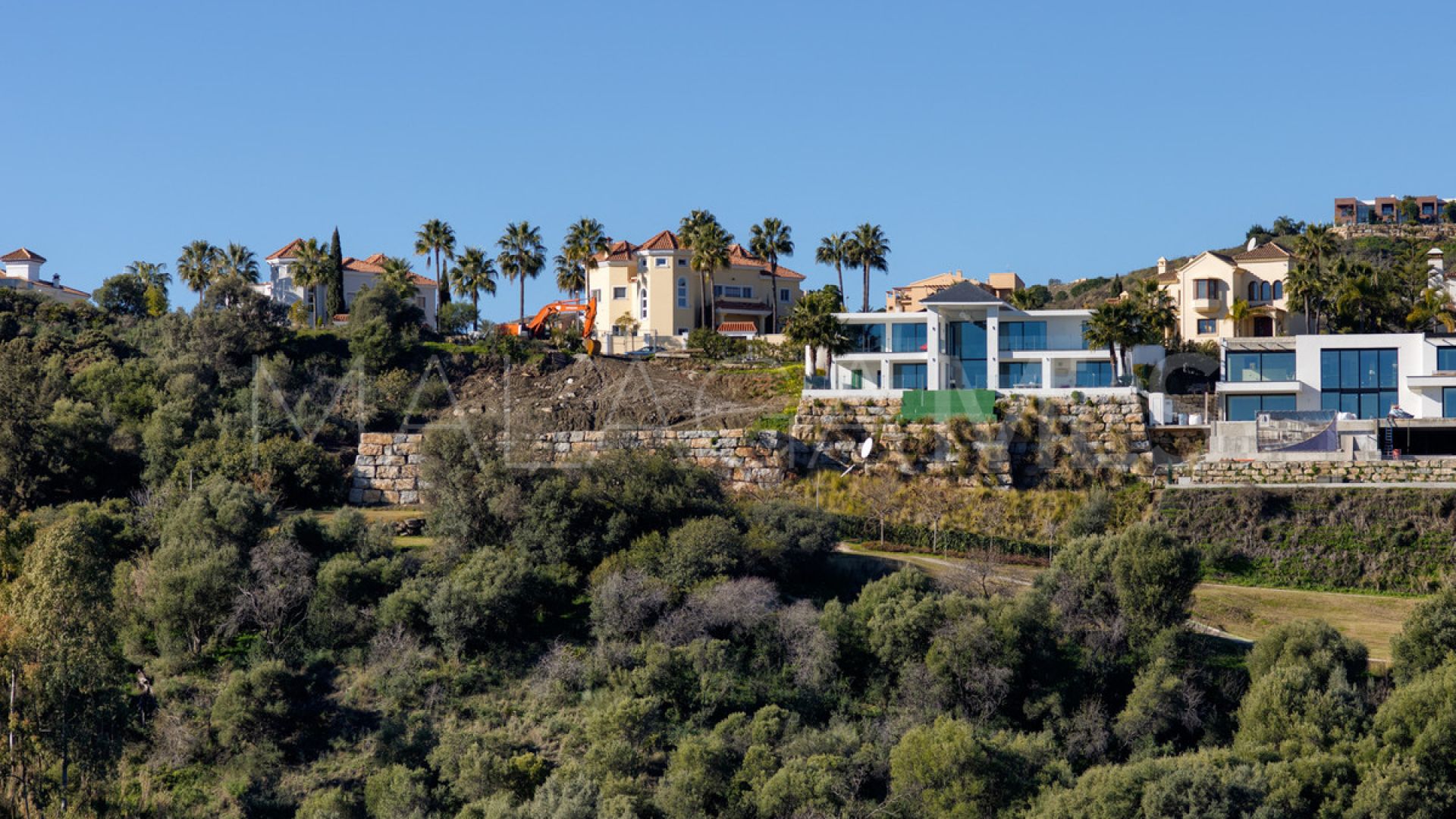 Villa for sale in Benahavis