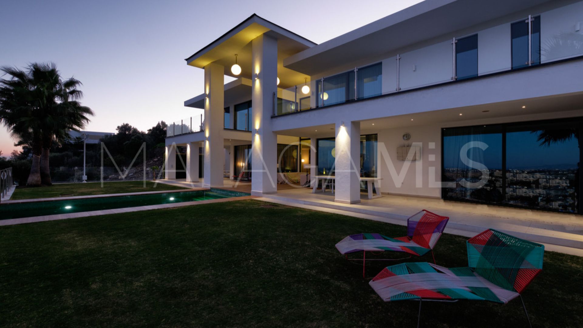 Villa for sale in Benahavis