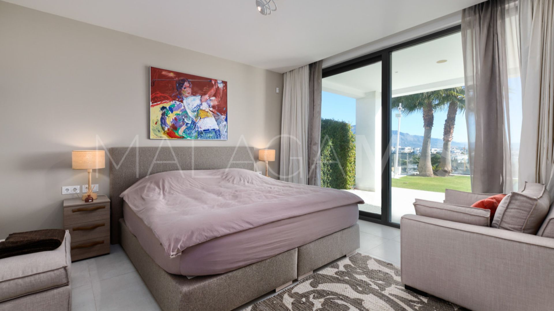 Villa for sale in Benahavis