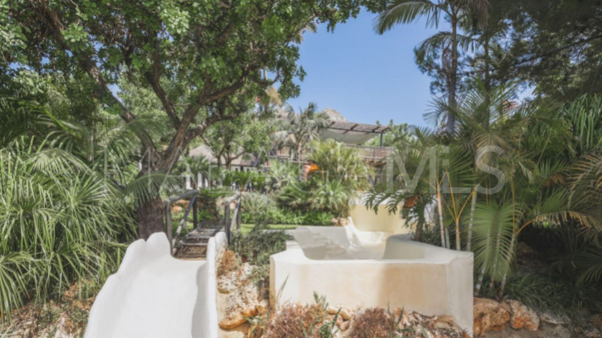 Se vende villa in Sierra Blanca de 8 bedrooms