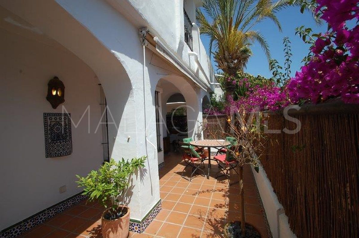 Erdgeschosswohnung for sale in Nueva Andalucia