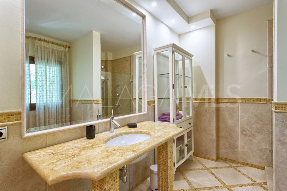 Villa for sale in Marbella City