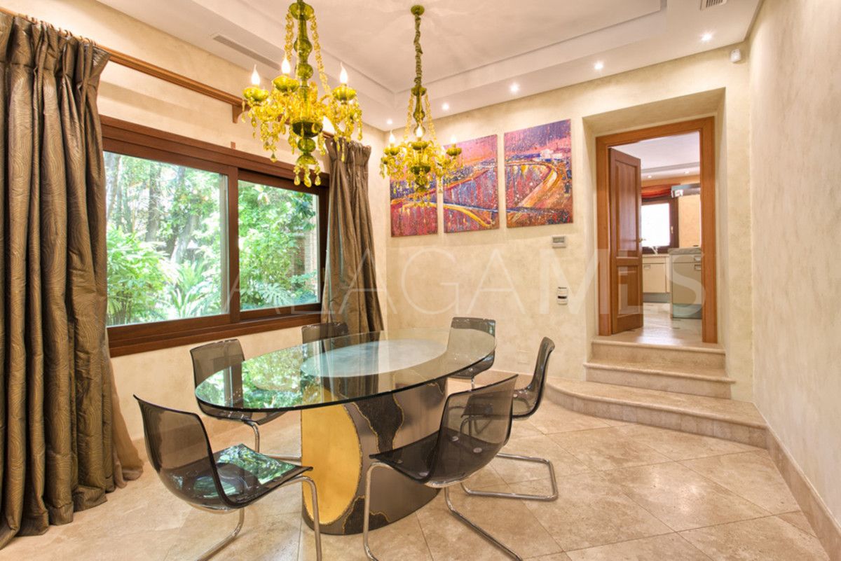 Villa for sale in Marbella City