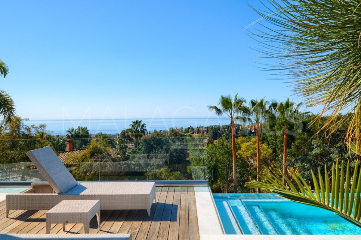 Villa for sale in Marbella City