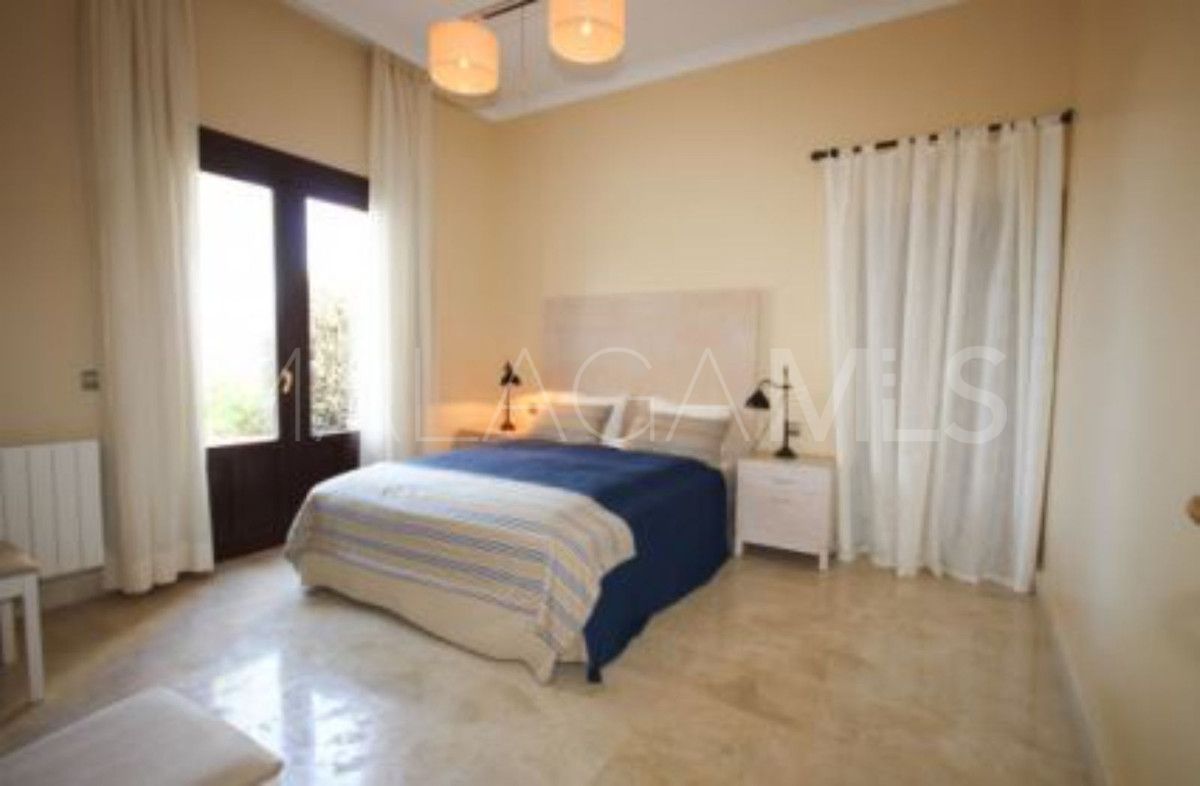 Villa for sale in Benahavis