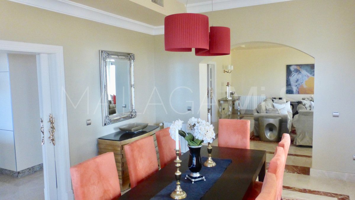 Villa for sale in Benahavis
