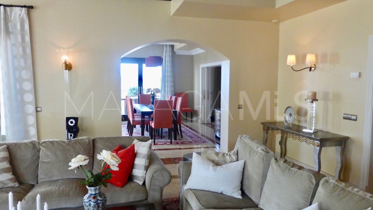 Villa for sale in Benahavis