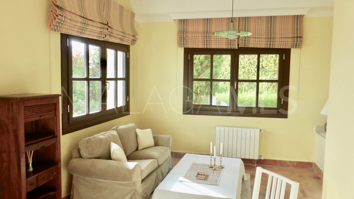 Villa for sale in Benahavis