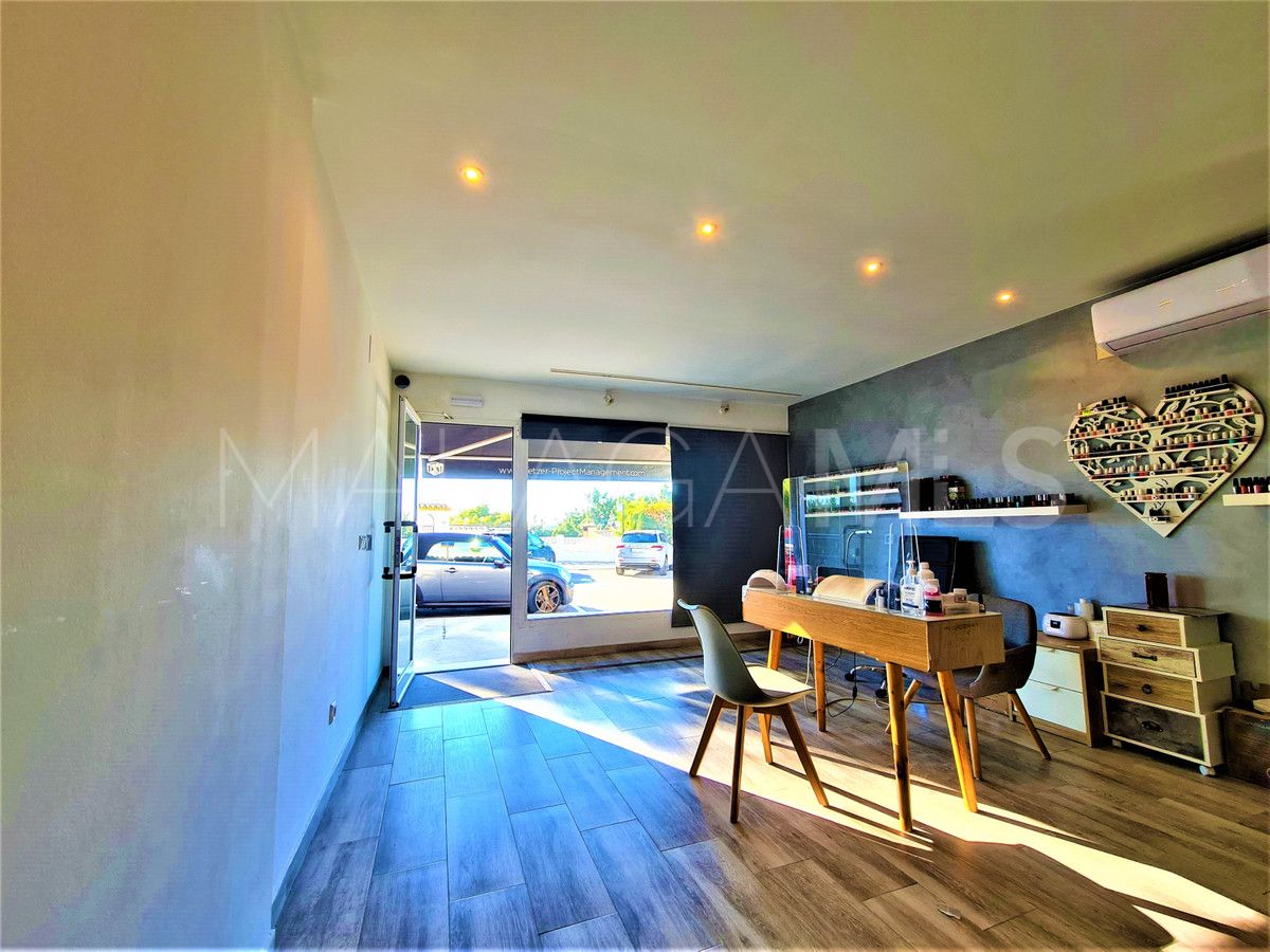 Villa for sale in Nueva Andalucia
