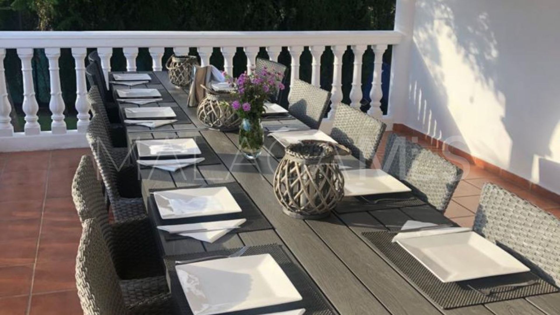 Villa for sale in Nueva Andalucia