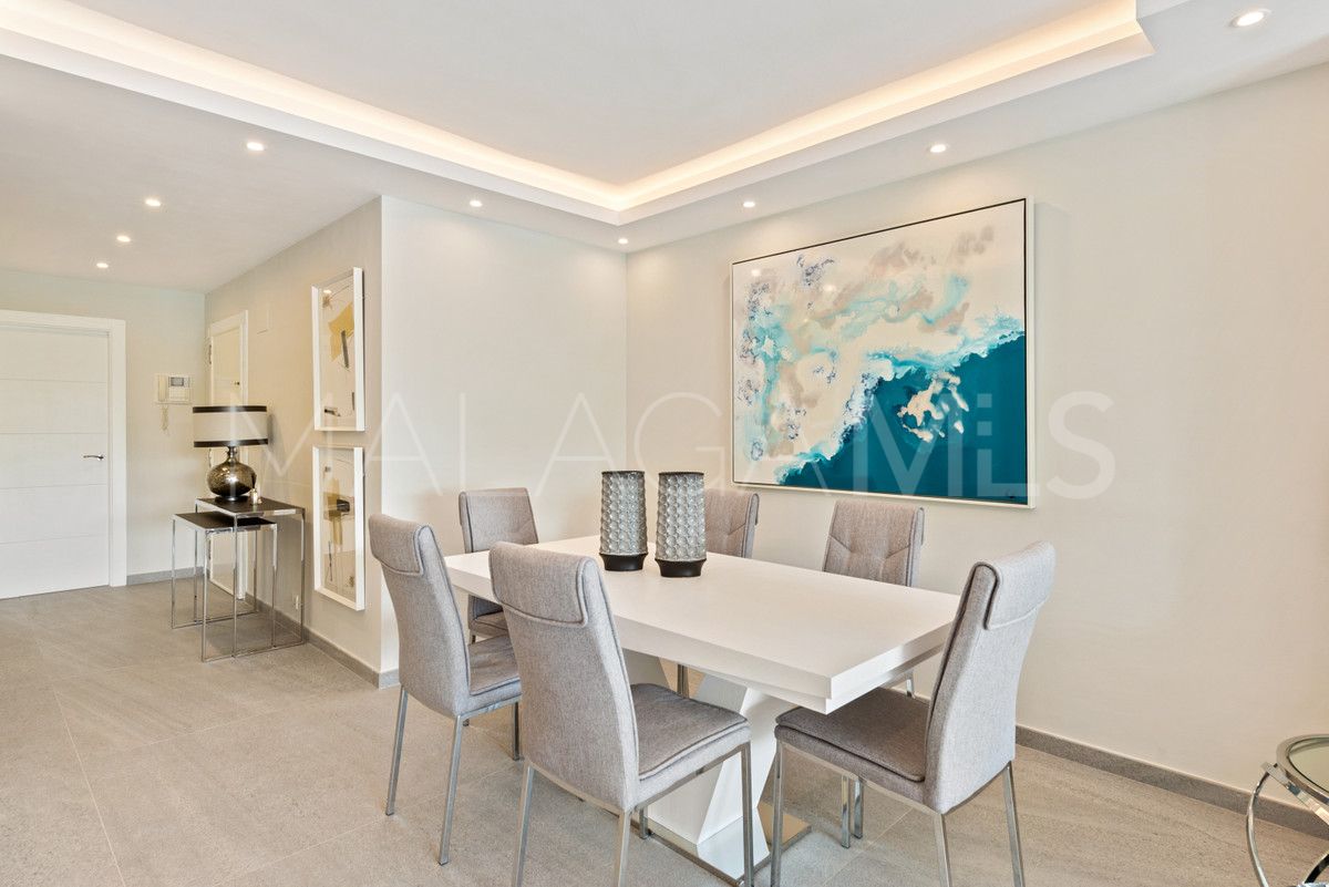 For sale 2 bedrooms apartment in Nueva Andalucia