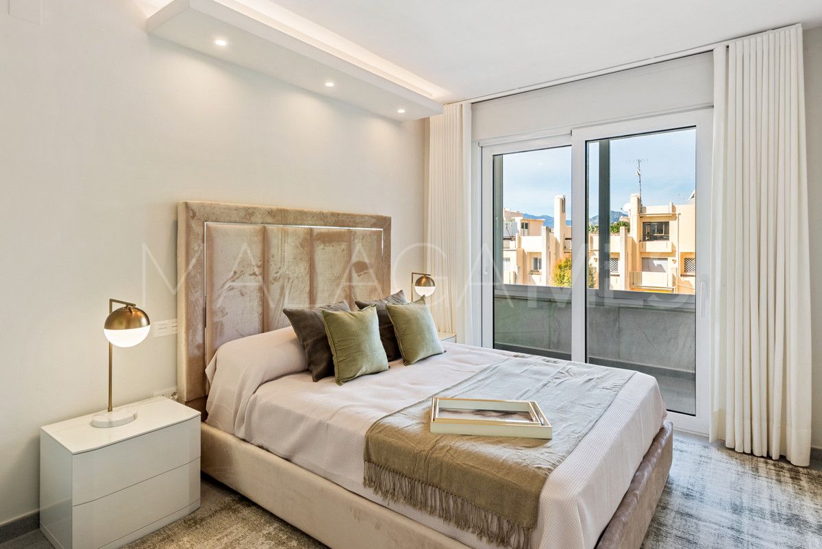 For sale 2 bedrooms apartment in Nueva Andalucia